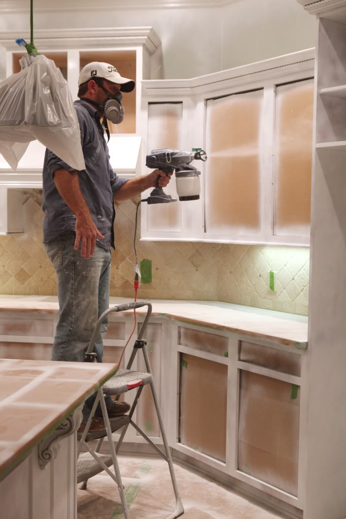 painting cabinets with graco airless sprayer